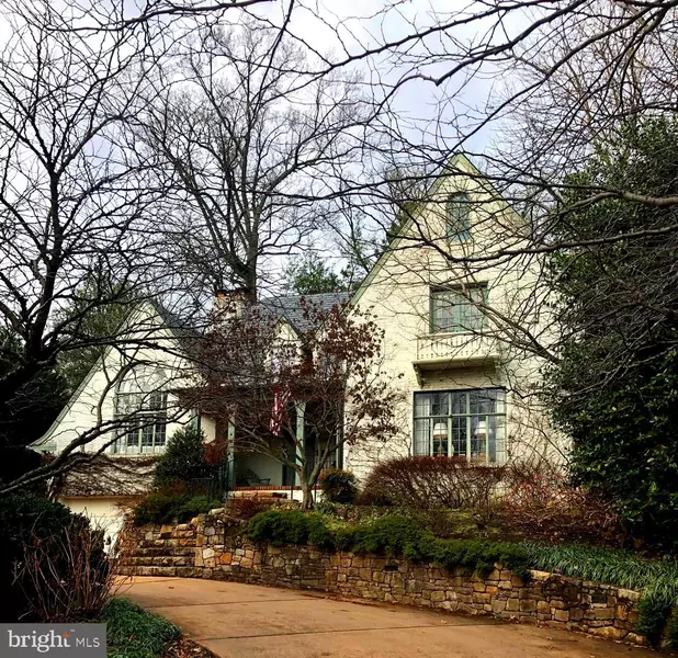 4527 ROCK SPRING RD, Arlington, VA 22207