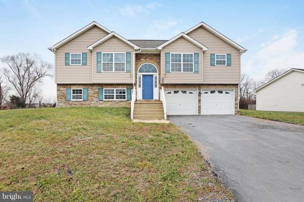 280 FENIMORE DRIVE, Inwood, WV 25428