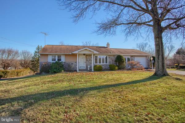 1518 OAK RD, Pennsburg, PA 18073