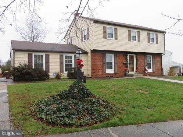 4 DOBB CT, New Castle, DE 19720