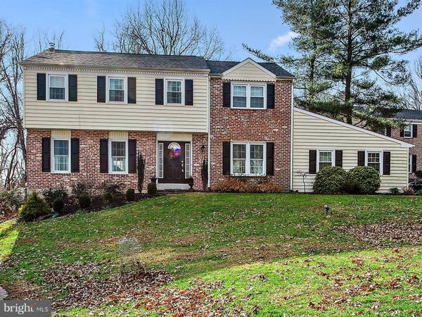 Thornton, PA 19373,24 COLONIAL CIR