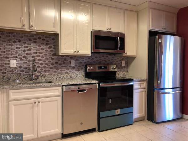 307 YOAKUM PKWY #524, Alexandria, VA 22304