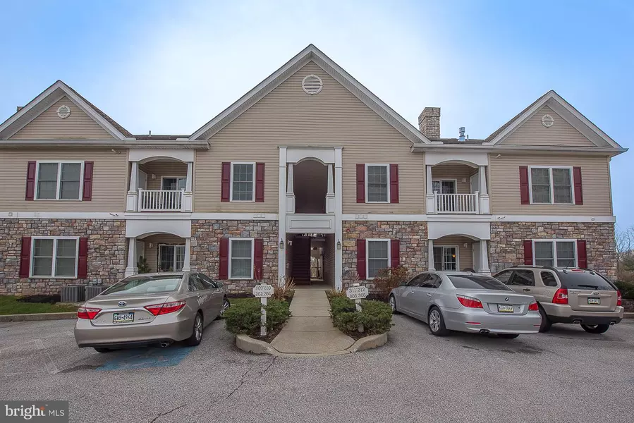 1324 WEST CHESTER PIKE #310, West Chester, PA 19382