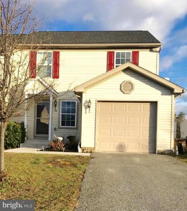 14 GALAXY DR, Hanover, PA 17331