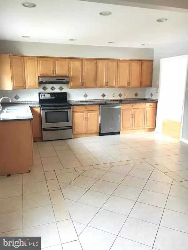 Hamilton, NJ 08620,5006 S BROAD