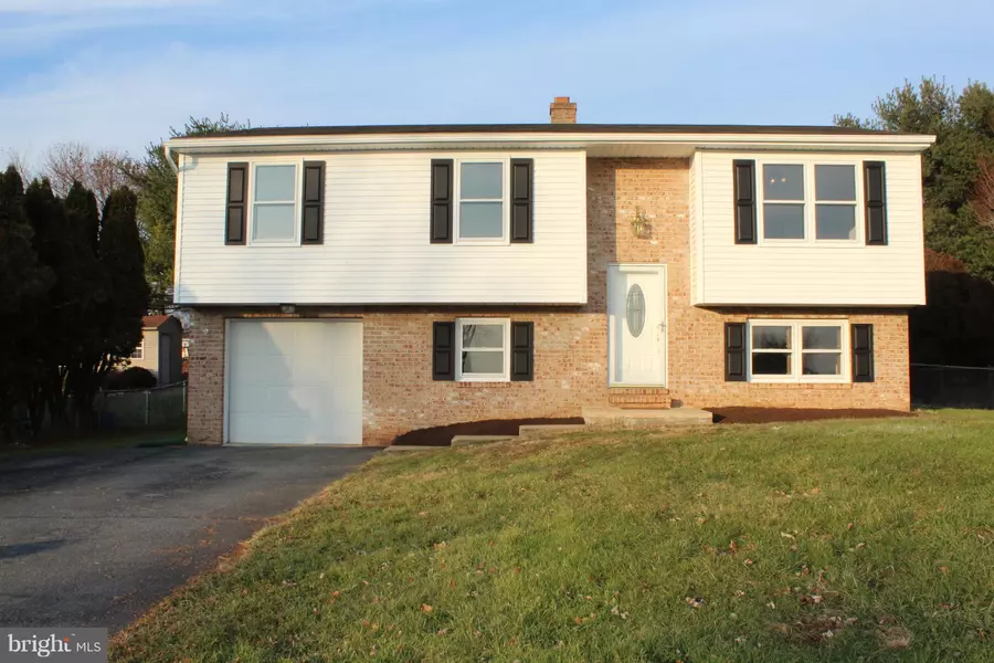 1312 BIRCH RD, Lebanon, PA 17042