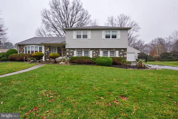 798 RED BARN LN, Huntingdon Valley, PA 19006