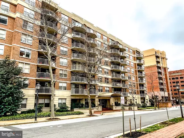 Alexandria, VA 22314,1200 BRADDOCK PLACE #605