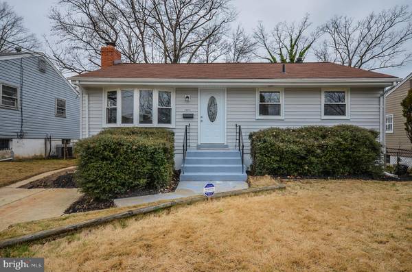 2008 E WILSON PL, Landover, MD 20785