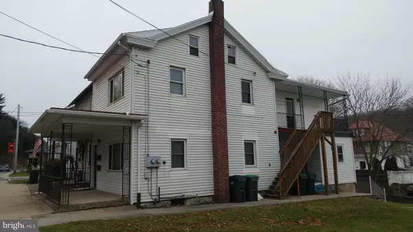 Cressona, PA 17929,44 CHESTNUT ST