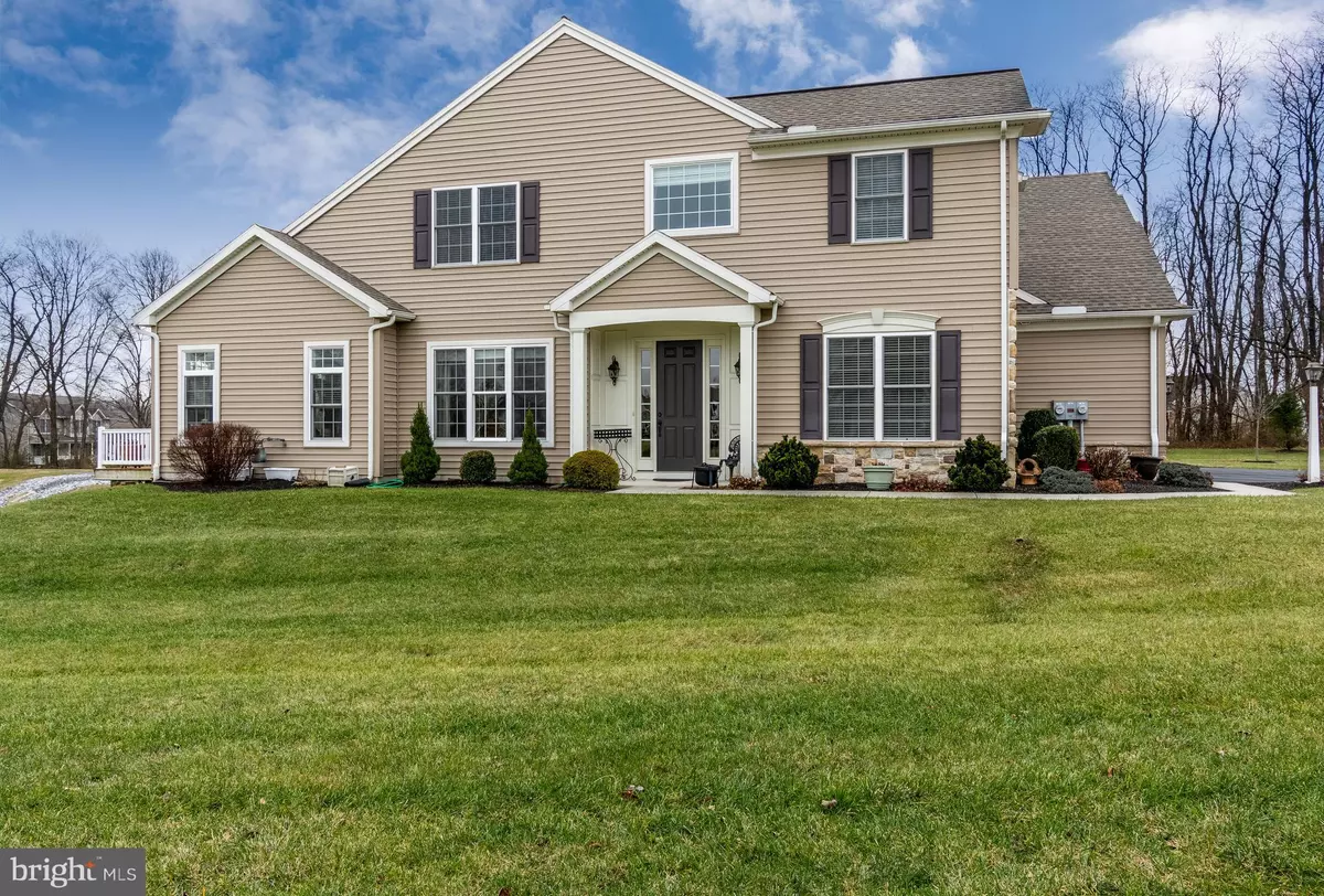 Mechanicsburg, PA 17050,407 IRIS LN