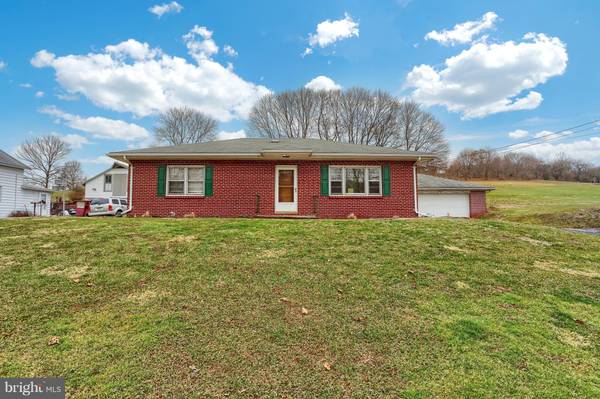 5565 SPRING RD, Shermans Dale, PA 17090