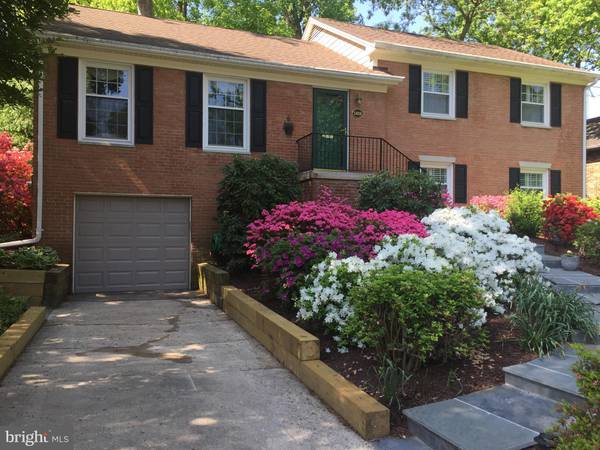 5818 OGDEN CT, Bethesda, MD 20816