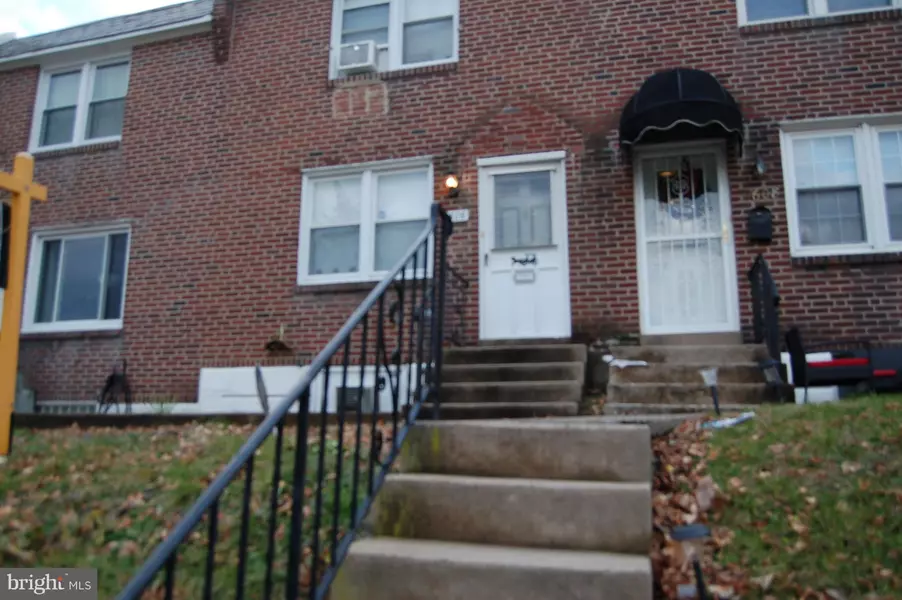 1606 MERRIBROOK LN, Philadelphia, PA 19151