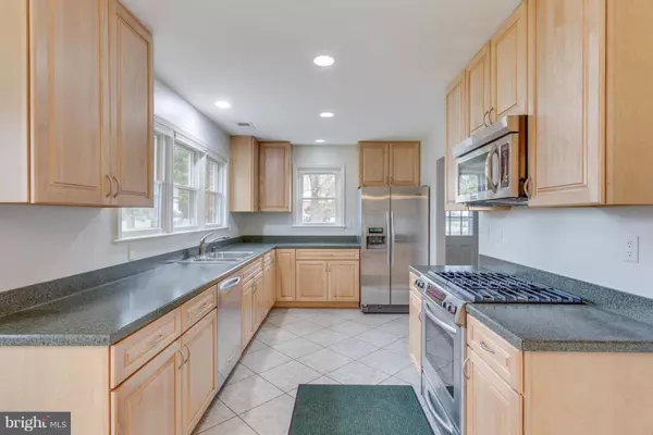 Fairfax, VA 22031,3823 MODE ST