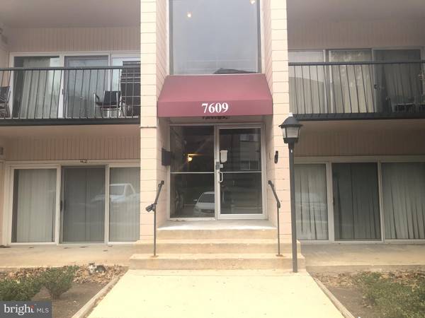 7609 FONTAINEBLEAU DR #2207, New Carrollton, MD 20784