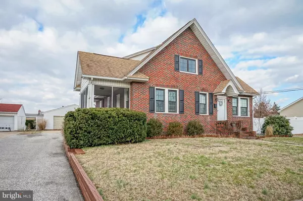 Gibbstown, NJ 08027,123 S POPLAR ST