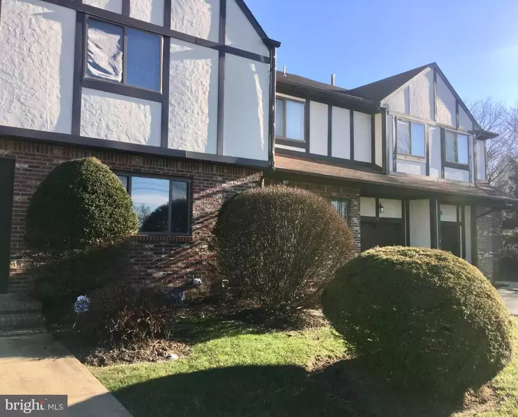 6 HASTINGS, Ewing, NJ 08628