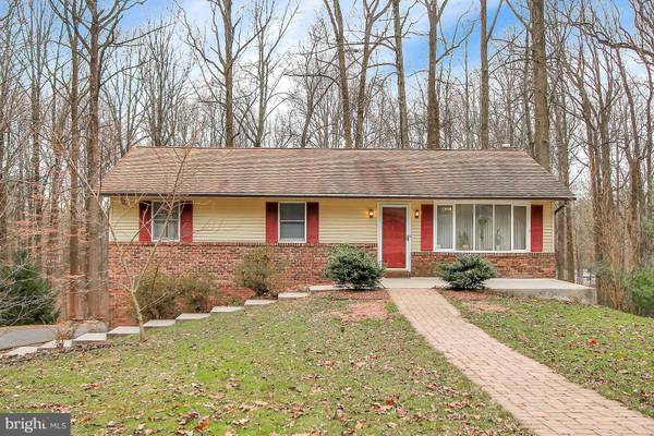 271 OAKBROOK DR, Birdsboro, PA 19508