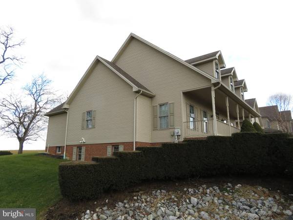 Boiling Springs, PA 17007,204 HOPE DR