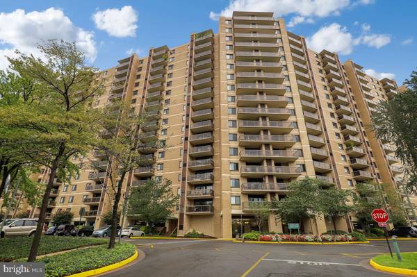 203 YOAKUM PKWY #1622, Alexandria, VA 22304