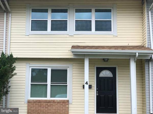 4 MEMPHIS CT, Sicklerville, NJ 08081