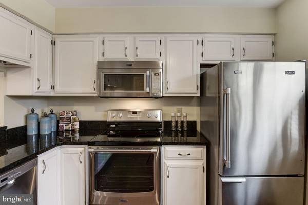 Arlington, VA 22204,933 S SCOTT ST #2