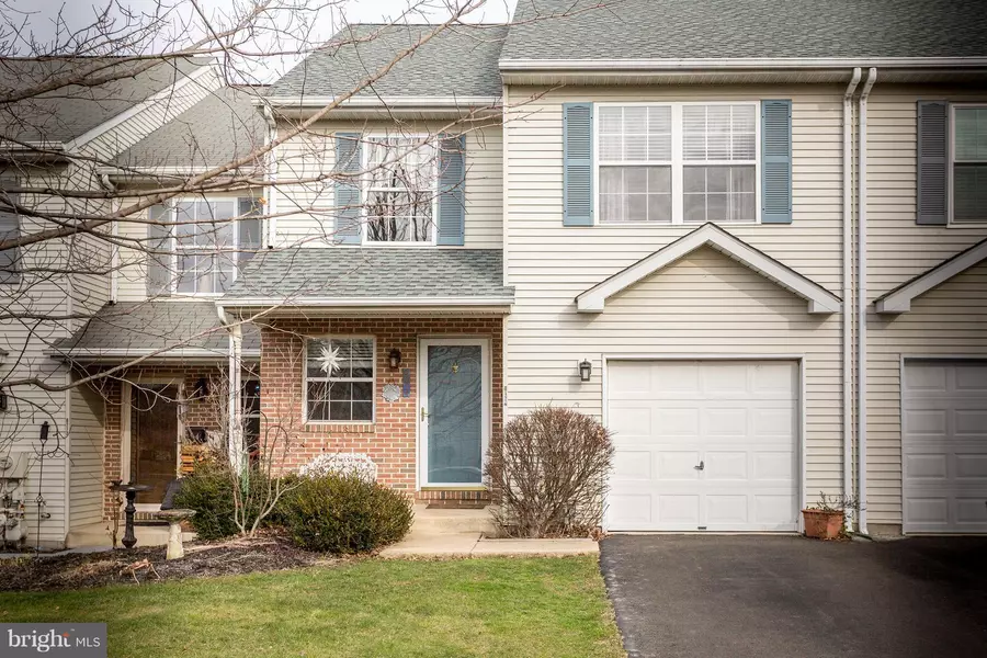 6174 MOUNTAIN LAUREL CT, Pipersville, PA 18947