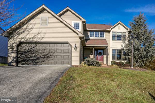 13 BROOKVIEW CIR, Elizabethtown, PA 17022