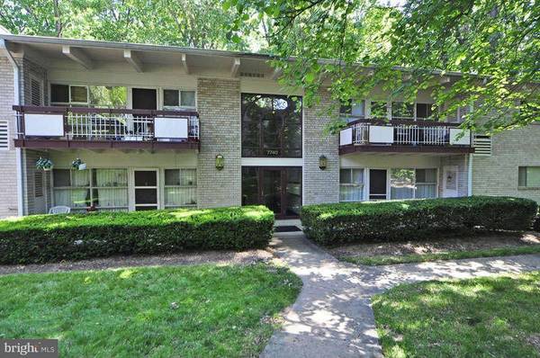 7740 DONNYBROOK CT #202, Annandale, VA 22003