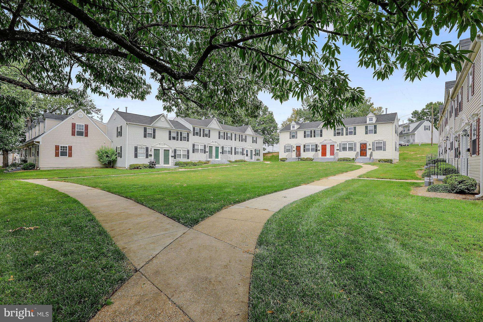 2512 KENT VILLAGE DR, Landover, MD 20785