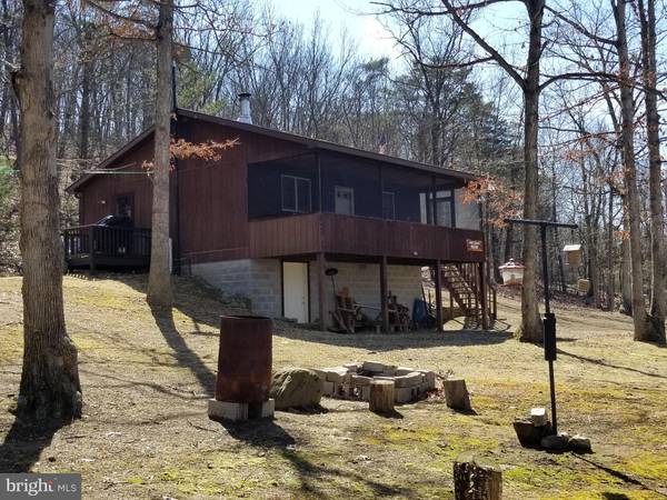 3132 CAMPBELL RD, Springfield, WV 26763