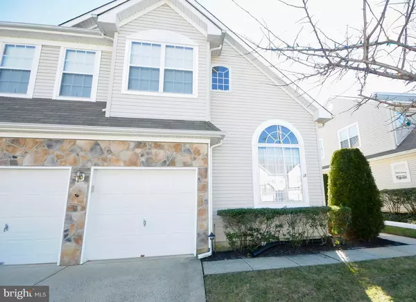 Westampton, NJ 08060,18 SPYGLASS CT