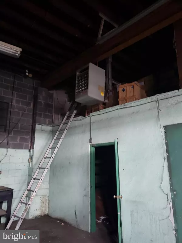 Philadelphia, PA 19140,4603-05 RISING SUN AVE