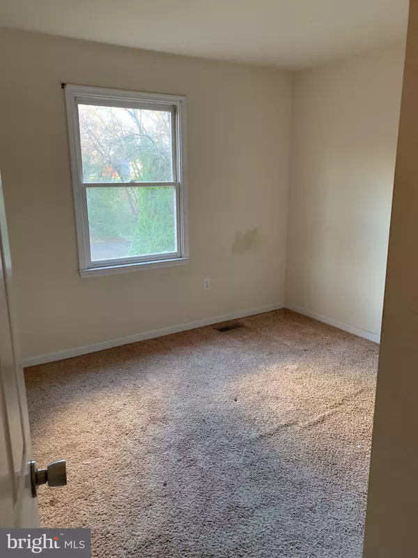 Fredericksburg, VA 22407,11612 HEATHER LN