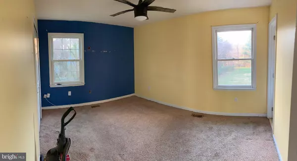 Fredericksburg, VA 22407,11612 HEATHER LN