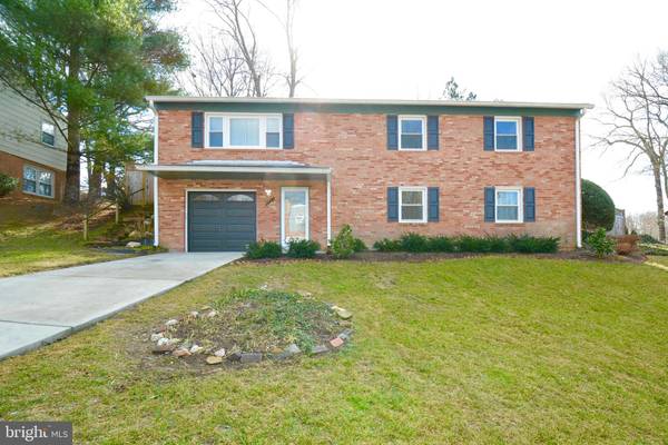 8401 HARLAND DR, Springfield, VA 22152