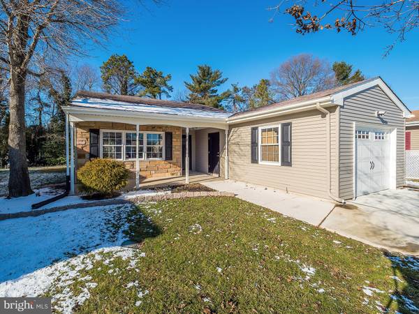 12 CHESTERFIELD CT, Southampton, NJ 08088