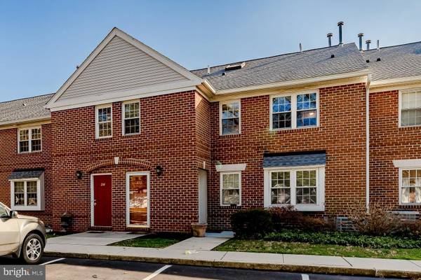 750 E MARSHALL ST #215, West Chester, PA 19380