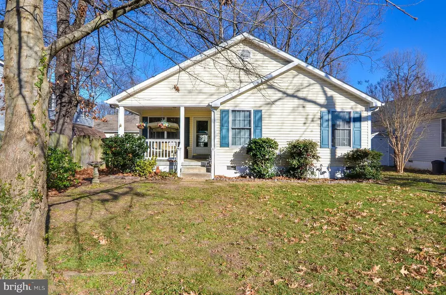 1009 DAVIS ST, Colonial Beach, VA 22443