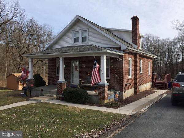 10 VINEMONT RD, Reinholds, PA 17569