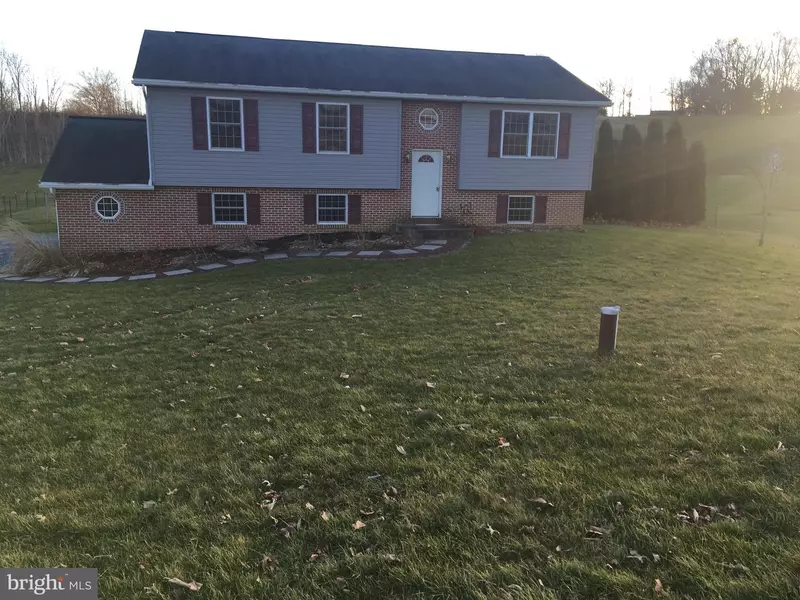 912 E LINCOLN AVE, Myerstown, PA 17067