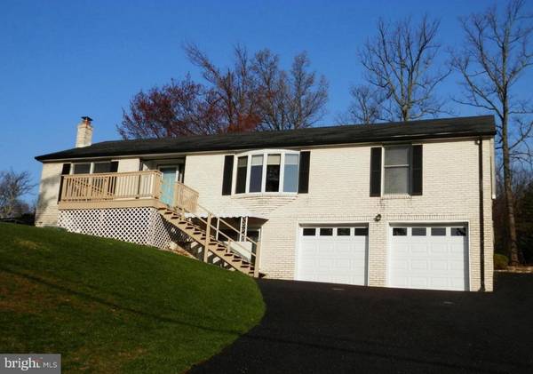 13847 PENNERSVILLE RD, Waynesboro, PA 17268