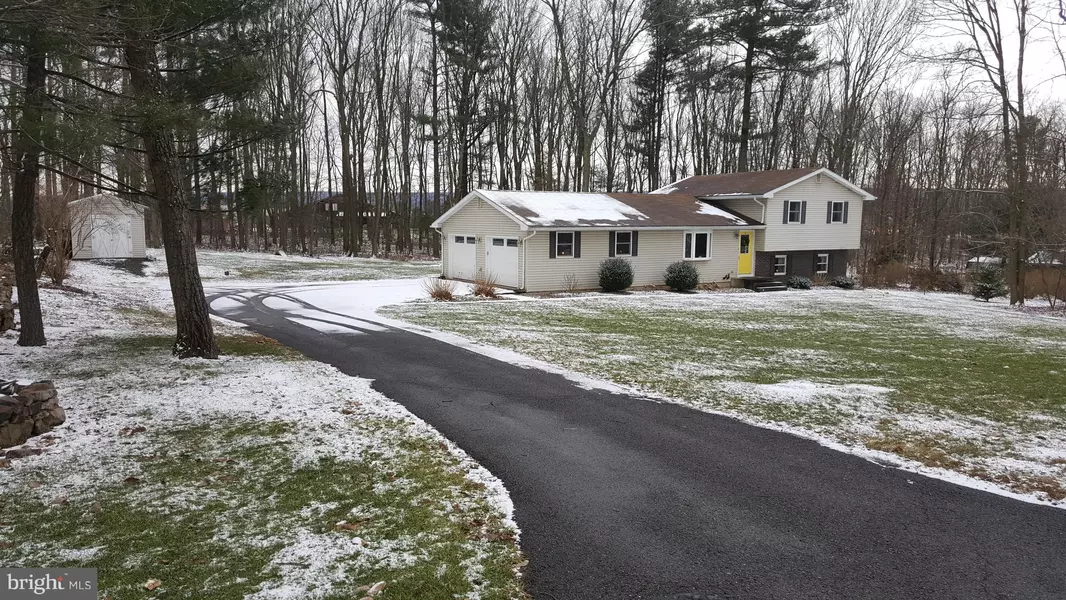 9 OAK RD, Schuylkill Haven, PA 17972