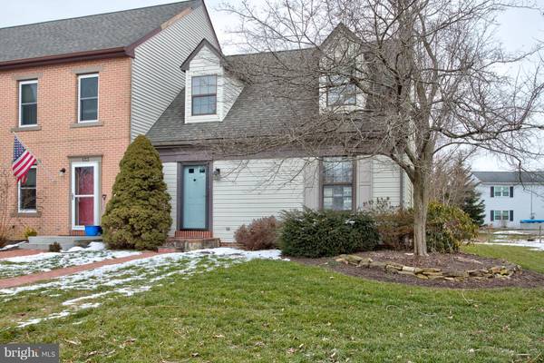 135 CARRIAGE HOUSE DR, Willow Street, PA 17584