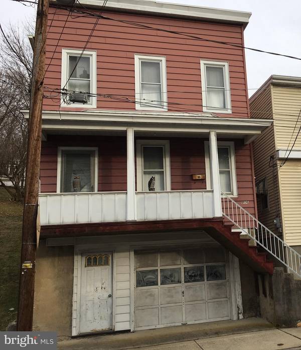 806 WATER ST, Pottsville, PA 17901