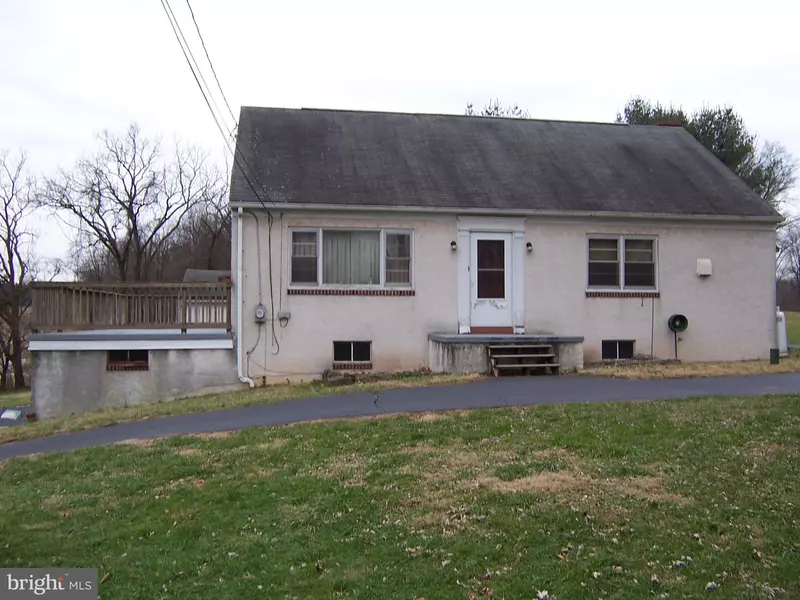 3174 SCHUYLKILL RD, Spring City, PA 19475