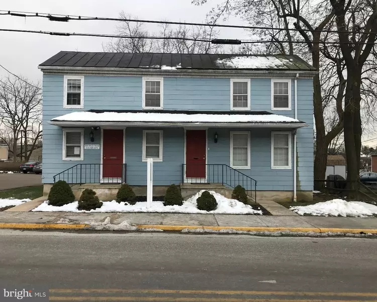 130 E LOCUST ST, Oxford, PA 19363