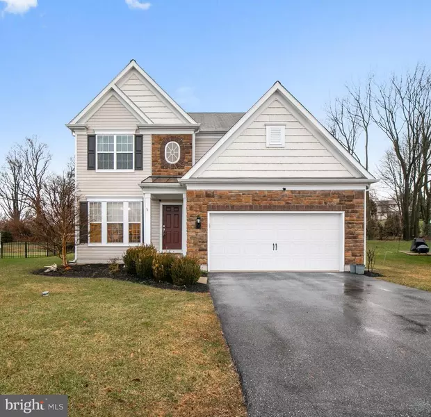 682 EMPIRE DR, Downingtown, PA 19335