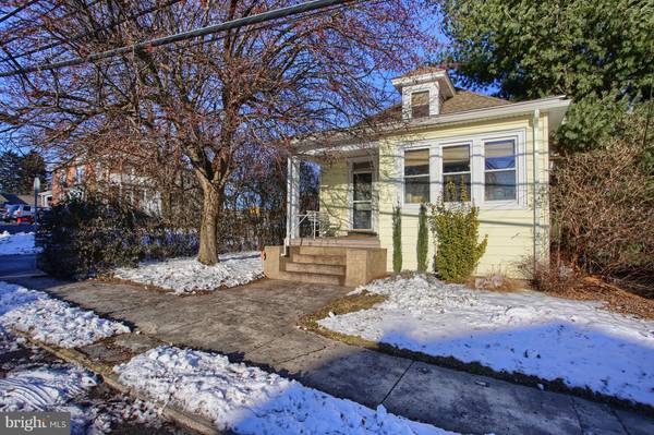 22 S 8TH ST, Lemoyne, PA 17043